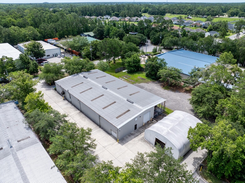 More Photos Of 9624 Sunbeam Center Dr, Jacksonville Warehouse For Sale