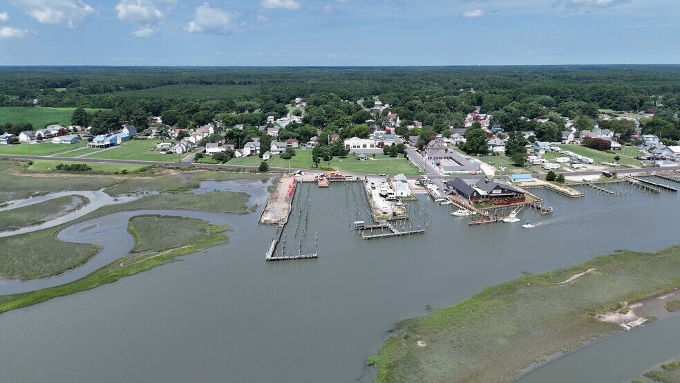 Primary Photo Of 15 Atlantic Ave, Wachapreague Marina For Sale