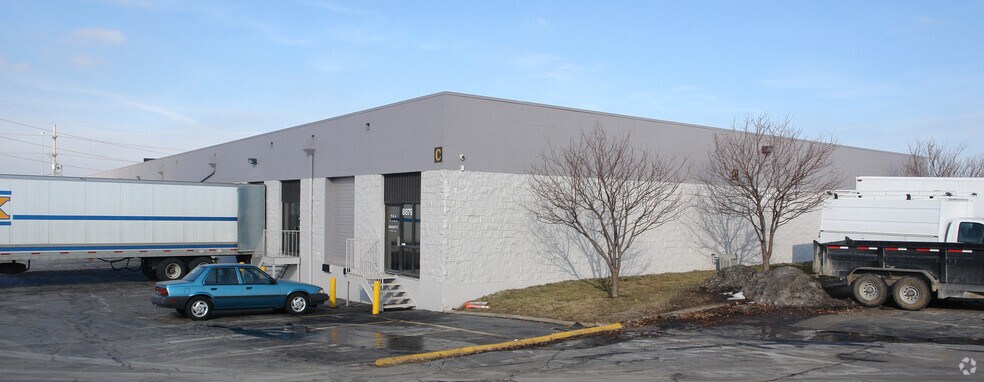 More Photos Of 8861-8899 Lenexa Dr, Overland Park Warehouse For Lease