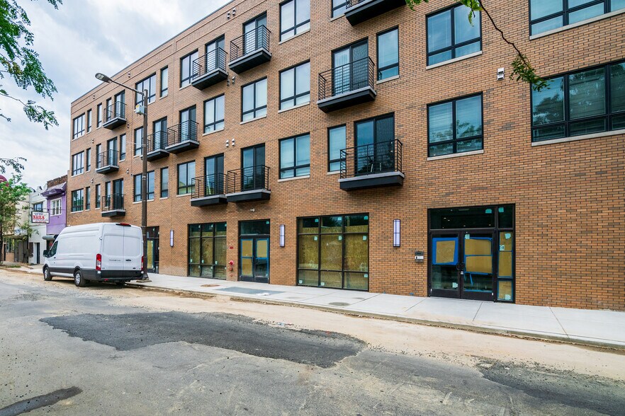 More Photos Of 1420 Point Breeze Ave, Philadelphia Apartments For Lease