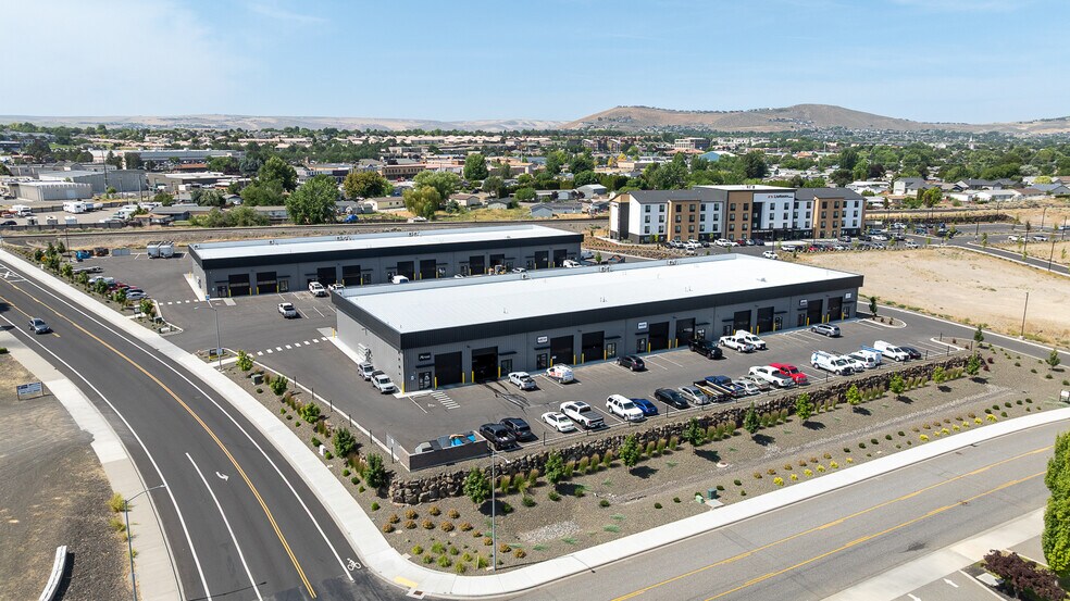More Photos Of 1333 Tapteal Dr, Richland Warehouse For Lease
