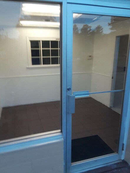 More Photos Of 99 B Winsted Rd, Torrington Unknown For Sale