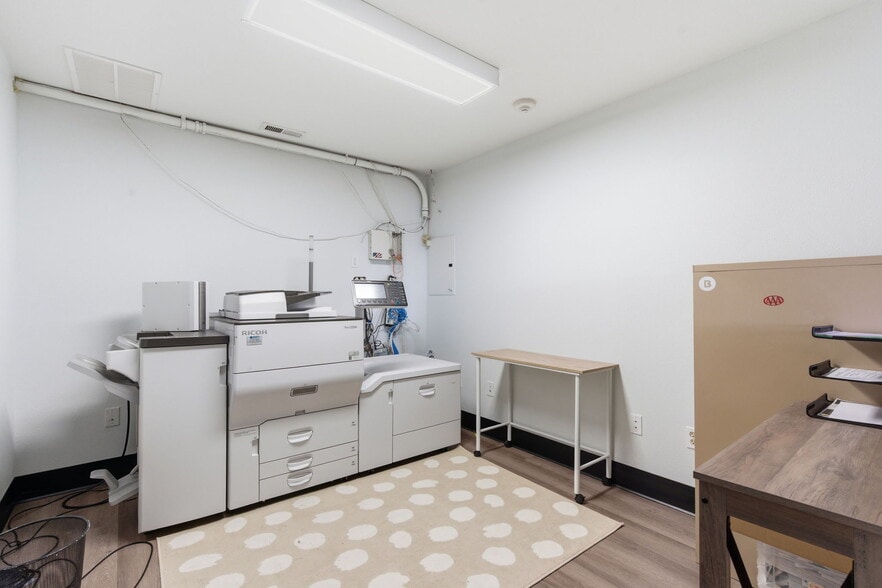 More Photos Of 10923 State Highway 176, Walnut Shade Office For Sale