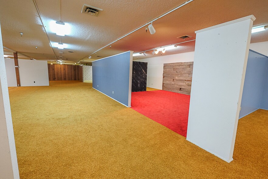 More Photos Of 1126-1150 Main Ave, Tillamook Storefront For Lease