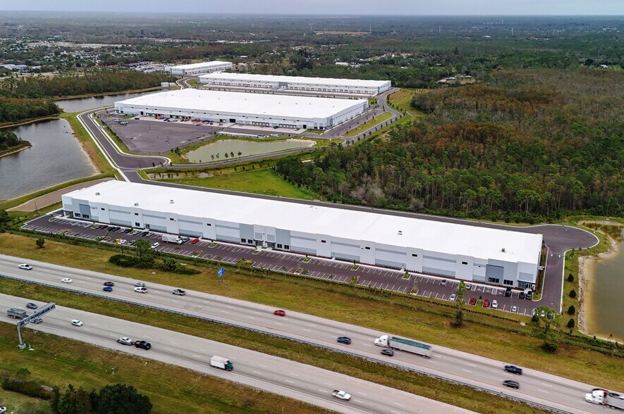 More Photos Of 6195 Tri County Commerce Way, Fort Myers Warehouse For Lease