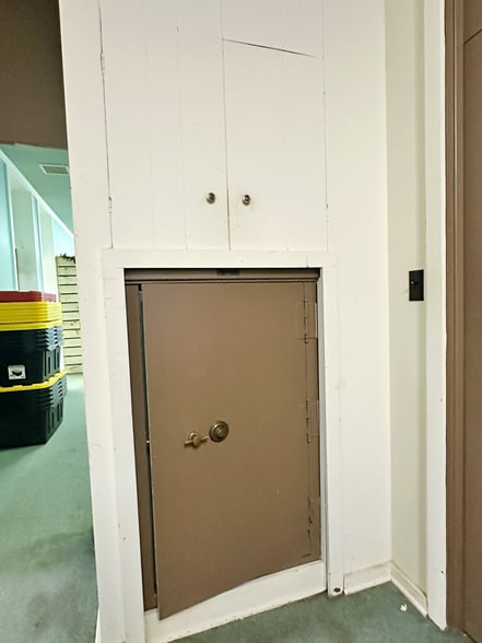 More Photos Of 105 N Main St, Atmore Office For Sale