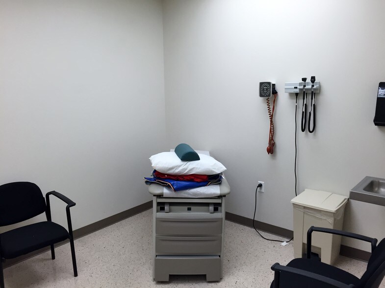 More Photos Of 4532 N Mesa St, El Paso Medical For Lease