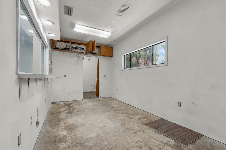 More Photos Of 2306 Lee Rd, Winter Park Medical For Lease