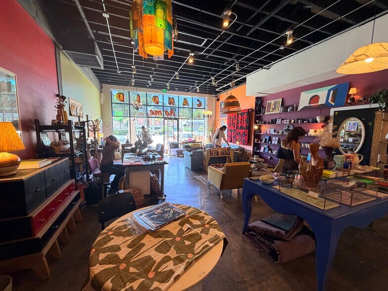 More Photos Of 3037-3041 W Sunset Blvd, Los Angeles Storefront Retail Residential For Lease