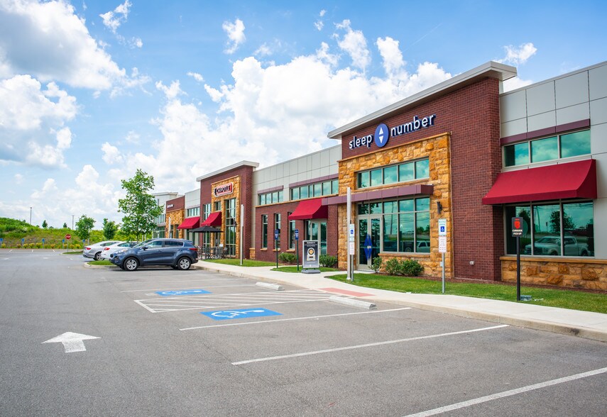 More Photos Of 8000 Cranberry Springs Dr, Cranberry Township Unknown For Lease