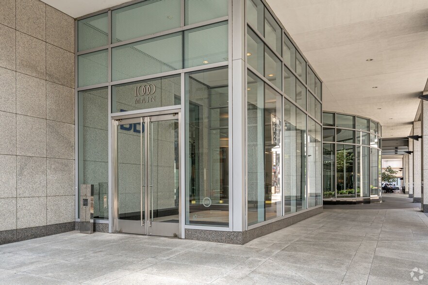 More Photos Of 1000 Main St, Houston Office For Lease