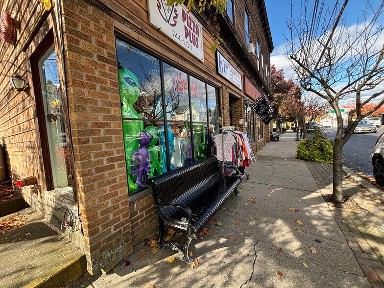 More Photos Of 65 Main St, Pine Bush Restaurant For Lease