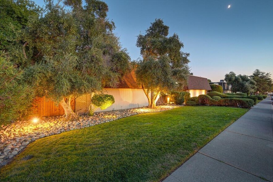 More Photos Of 5372 Garfield Ave, Sacramento Apartments For Sale