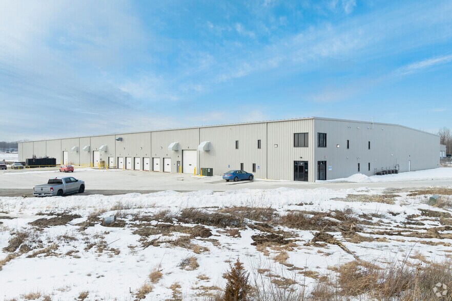 Primary Photo Of 2803 Wayne Haven St, Fort Wayne Manufacturing For Lease