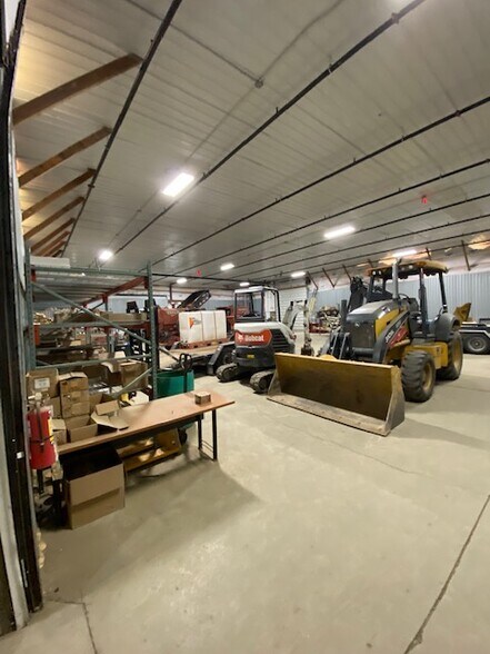 More Photos Of 9840 S 27th St, Oak Creek Industrial For Sale
