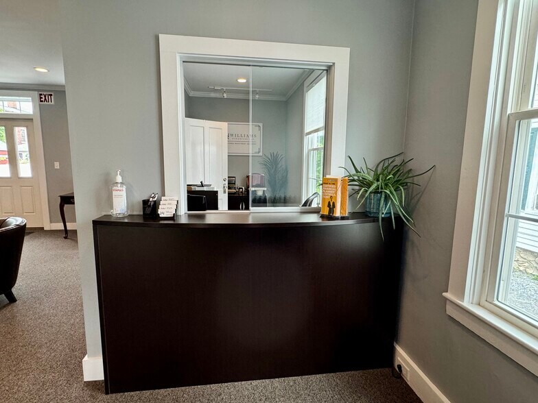 More Photos Of 204 Union St, Bennington Office Residential For Lease