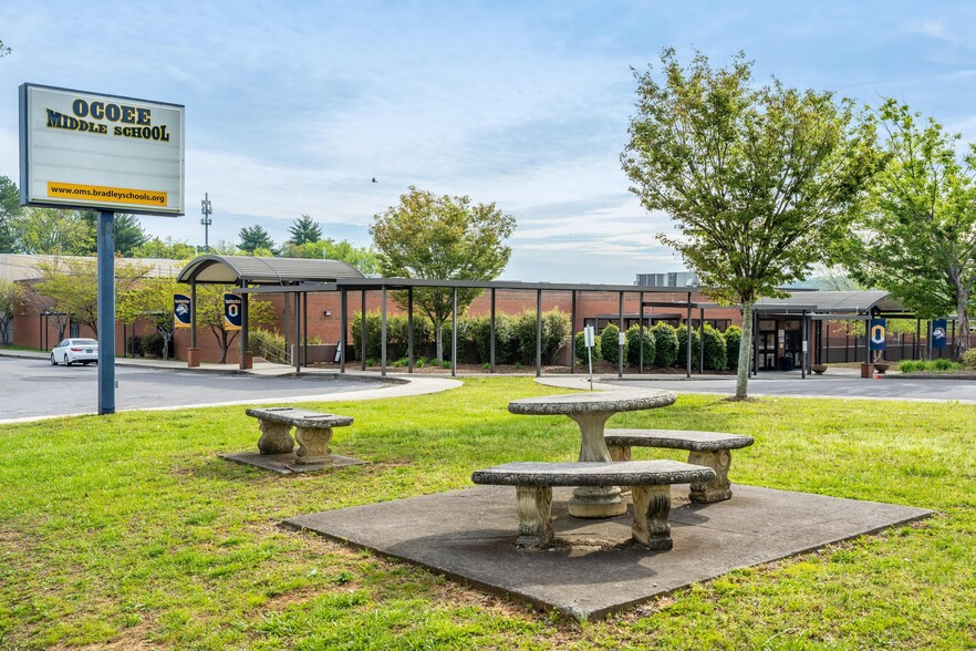 More Photos Of 2120 N Ocoee St, Cleveland Apartments For Sale