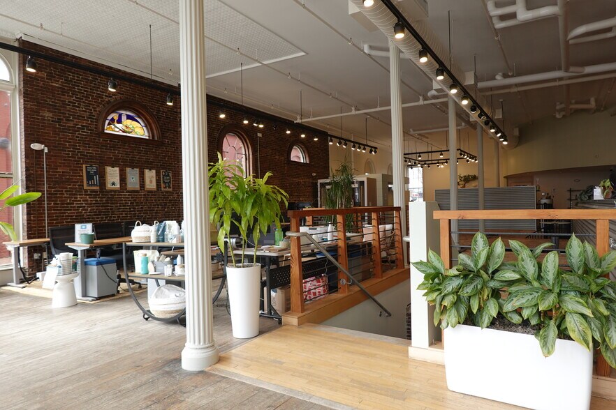 More Photos Of 119-123 Middle St, Portland Office For Lease