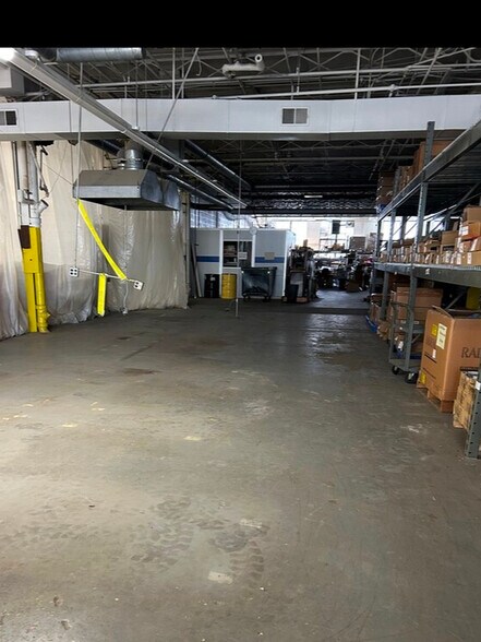 More Photos Of 6625 W Diversey Ave, Chicago Manufacturing For Lease
