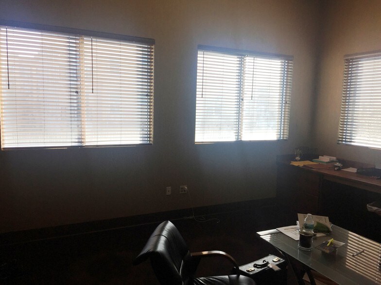 More Photos Of 701 S Howard Ave, Tampa Storefront Retail Office For Lease