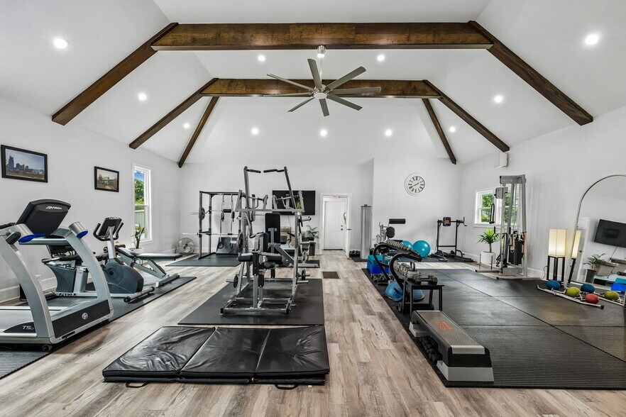 More Photos Of 2839 Logan St, Nashville Loft Creative Space For Sale