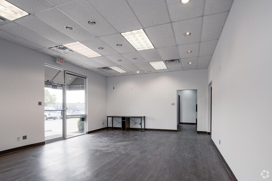 More Photos Of 7415 Whitehall St, Richland Hills Light Distribution For Lease