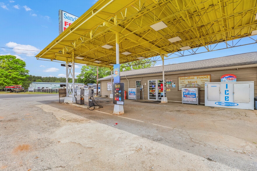 More Photos Of 2550 Parks Mill Rd, Buckhead Morgan Service Station For Sale