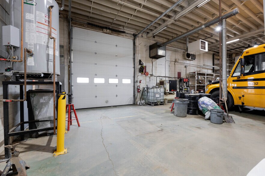 More Photos Of 8030 Golosky Av, Fort McMurray Truck Terminal For Lease