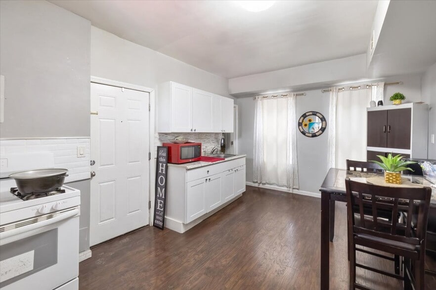 More Photos Of 962 Main Ave, Passaic Apartments For Sale