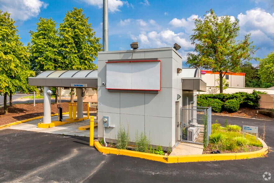 More Photos Of 8509 Oak St, Laurel Bank For Sale