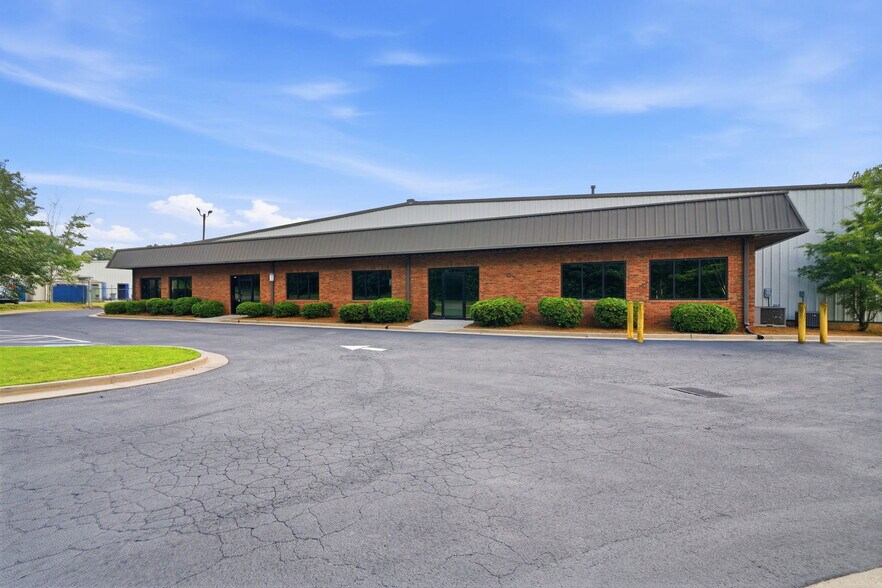 More Photos Of 1449 Field Park Cir, Marietta Warehouse For Sale