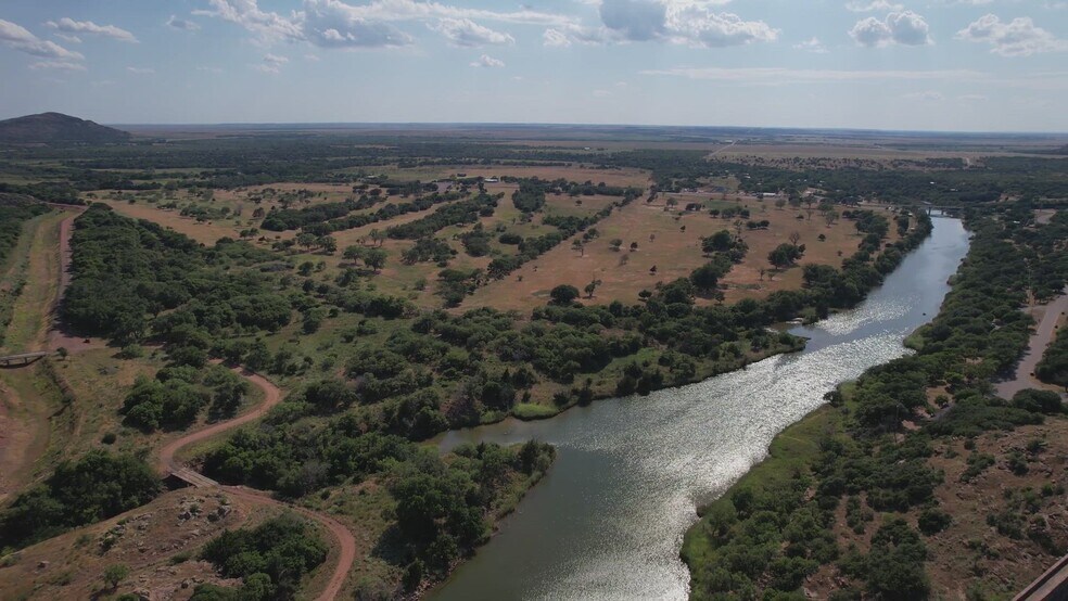 More Photos Of 14683 OK-44A, Lone Wolf Amusement Park For Sale