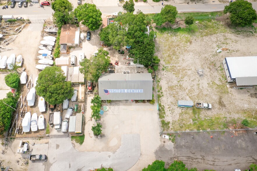 More Photos Of 106240 Overseas Hwy, Key Largo Office For Sale