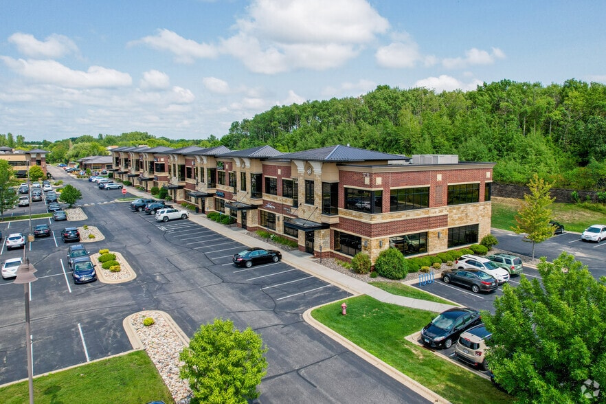 More Photos Of 731 Bielenberg Dr, Woodbury Office For Sale