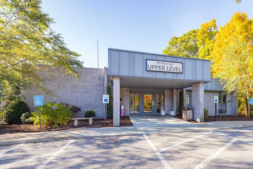 More Photos Of 390 Toll Gate Rd, Warwick Medical For Sale