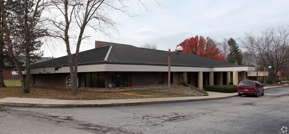 More Photos Of 7748 Madison Ave, Indianapolis Medical For Lease