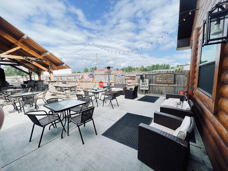 More Photos Of 2262 Deeter Rd & M72, Luzerne Restaurant For Sale