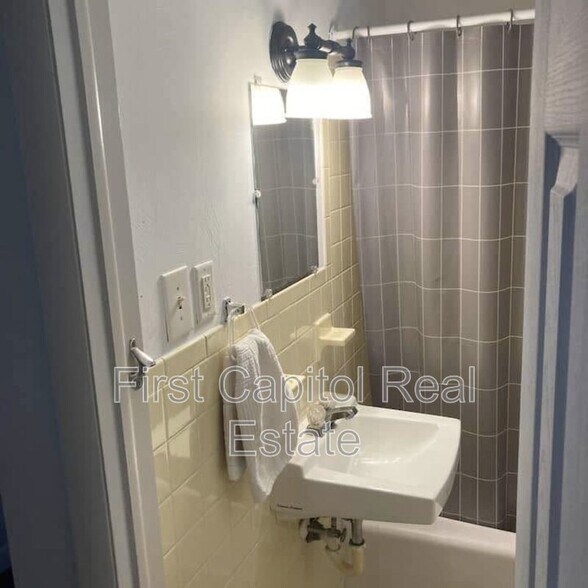 More Photos Of 5104 Fairfield Rd, Fairfield Apartments For Sale
