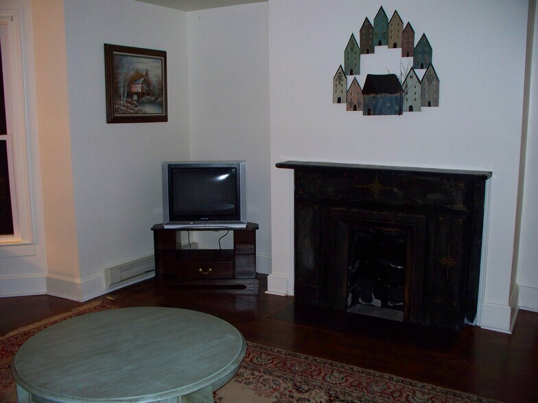 More Photos Of 379 S Main St, Montrose Apartments For Sale