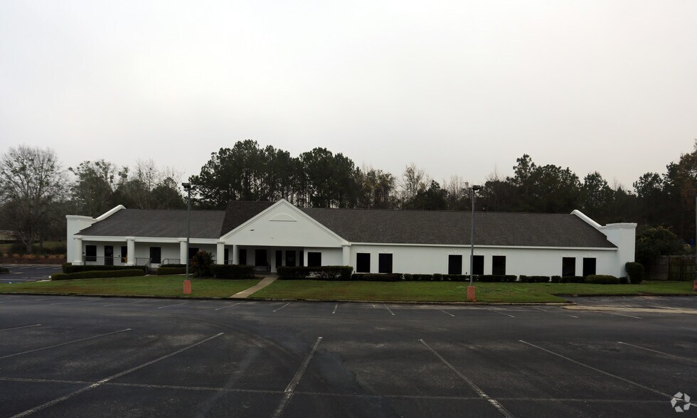 More Photos Of 27880 N Main St, Daphne Medical For Sale