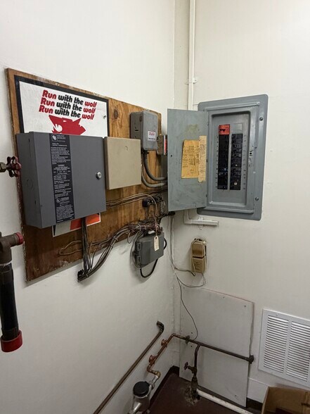 More Photos Of 3703 US-30, Latrobe Freestanding For Sale