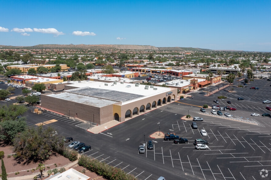 More Photos Of 101-126 S La Canada Dr, Green Valley Unknown For Lease