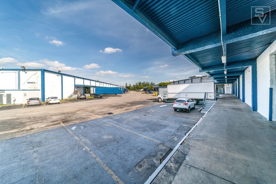 More Photos Of 6950-7190 NW 12th St, Miami Warehouse For Lease