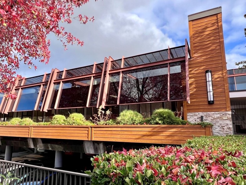 Primary Photo Of 920 Northgate Dr, San Rafael Medical For Lease