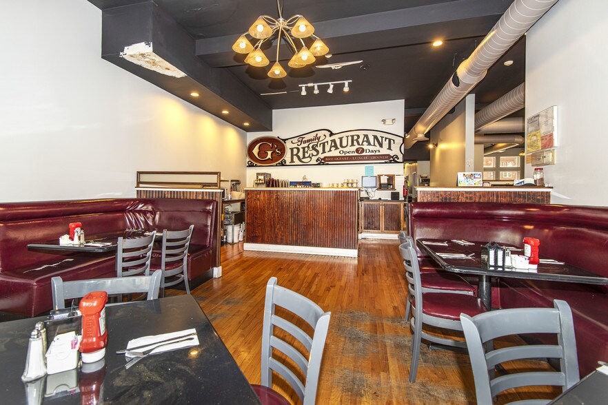 More Photos Of 32-34 Main St, Warwick Restaurant For Sale