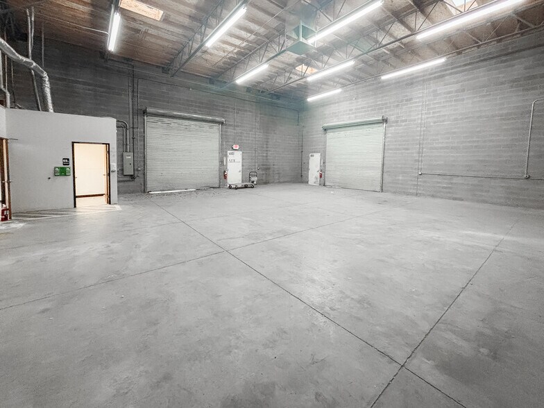 More Photos Of 4340 E Alexander Rd, Las Vegas Warehouse For Lease