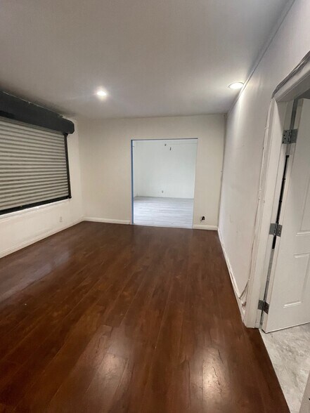 More Photos Of 7450-7454 Melrose Ave, Los Angeles Storefront For Lease