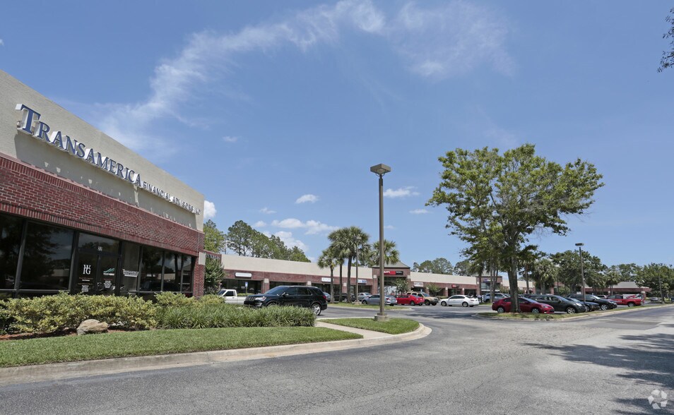 More Photos Of 8081 Philips Hwy, Jacksonville General Retail For Lease