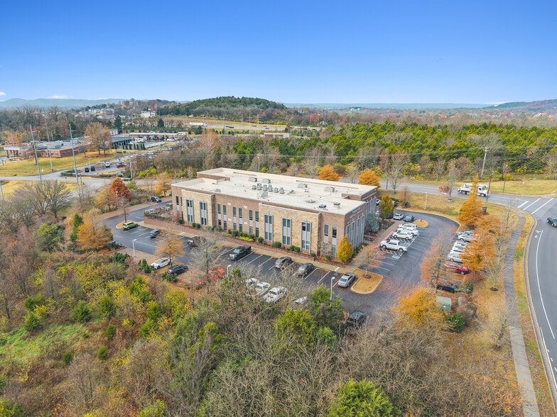 More Photos Of 2179 Edward Curd Ln, Franklin Loft Creative Space For Sale