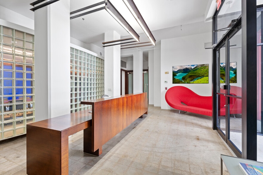 More Photos Of 5960 SW 57th Ave, Miami Office For Sale